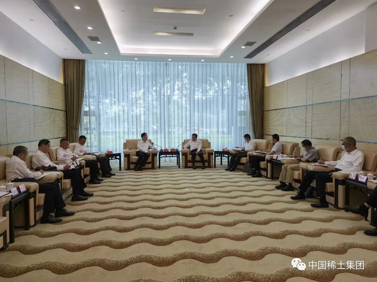 敖宏与广东省委副书记，省政府党组书记、省长王伟中会见